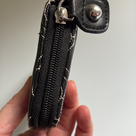 Steve Madden Black Floral Faux Wallet - Picture 4 of 8